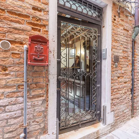 Bed & Breakfast Ca Valeri 4*